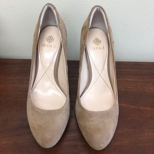 Isola Eleni II Suede Pump